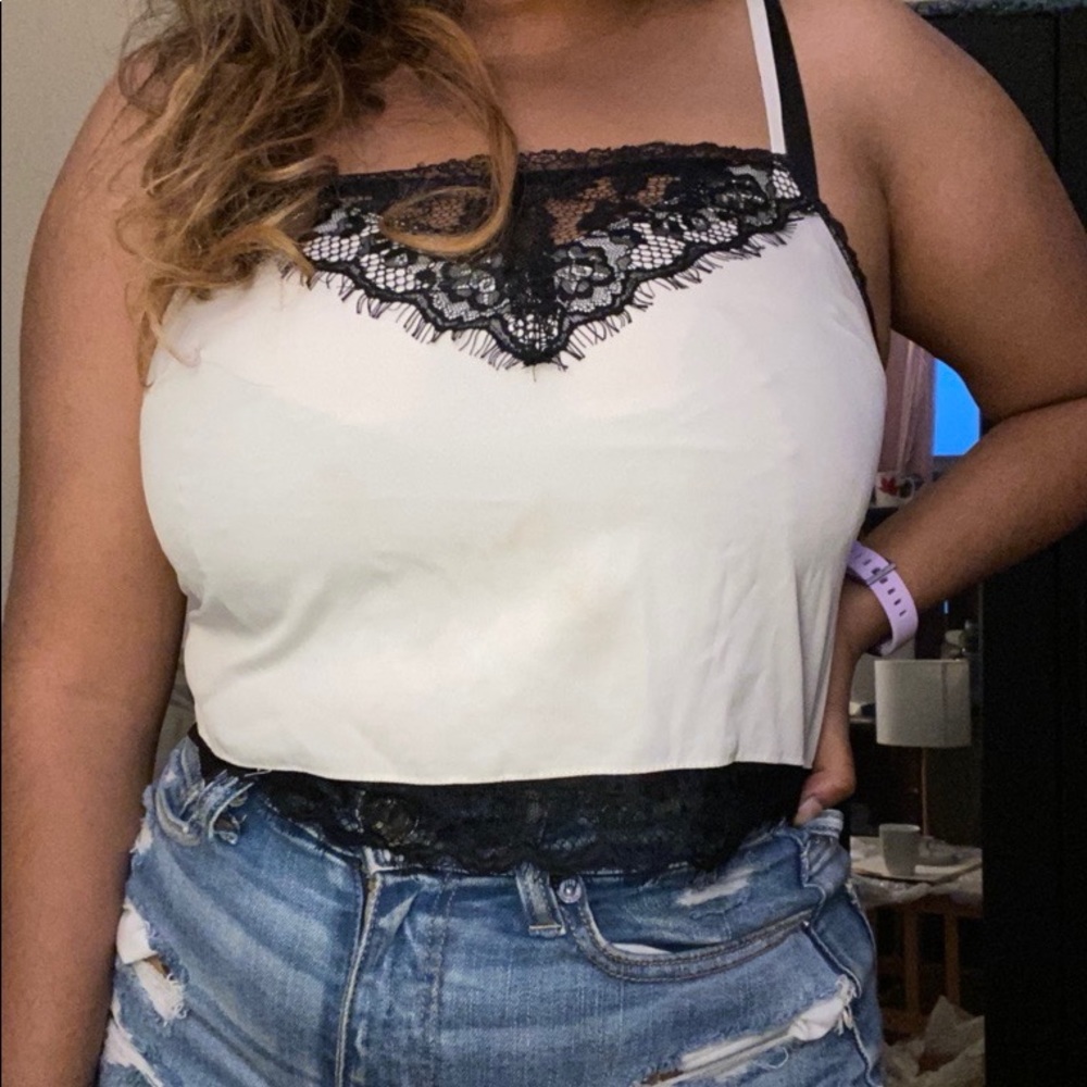 Cropped chiffon tank with black lace detail
